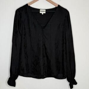 Sezane Carmelina Blouse Size 34 Black Jacquard 100% Silk V Neck Parisian Top